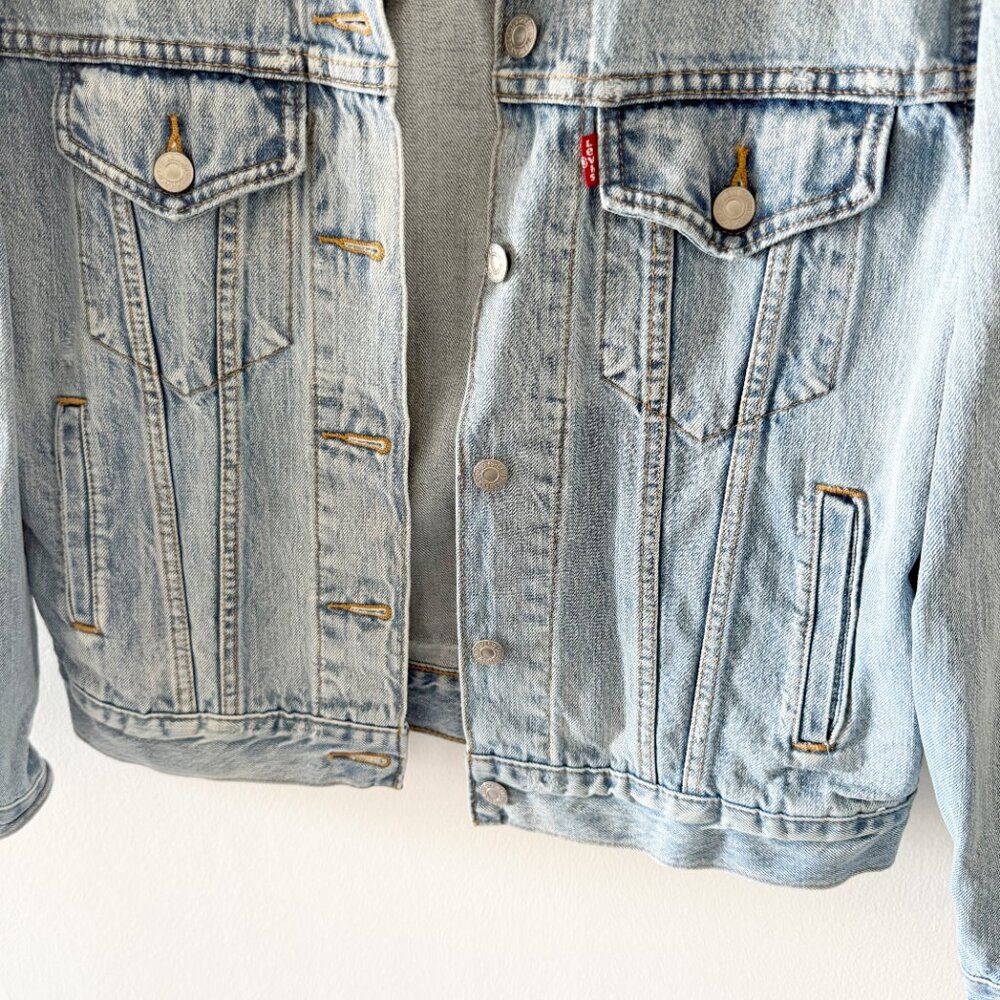 Levi's Women's Ex Boyfriend Denim Jacket Light Wash Size Small (S) - Picture 4 of 5